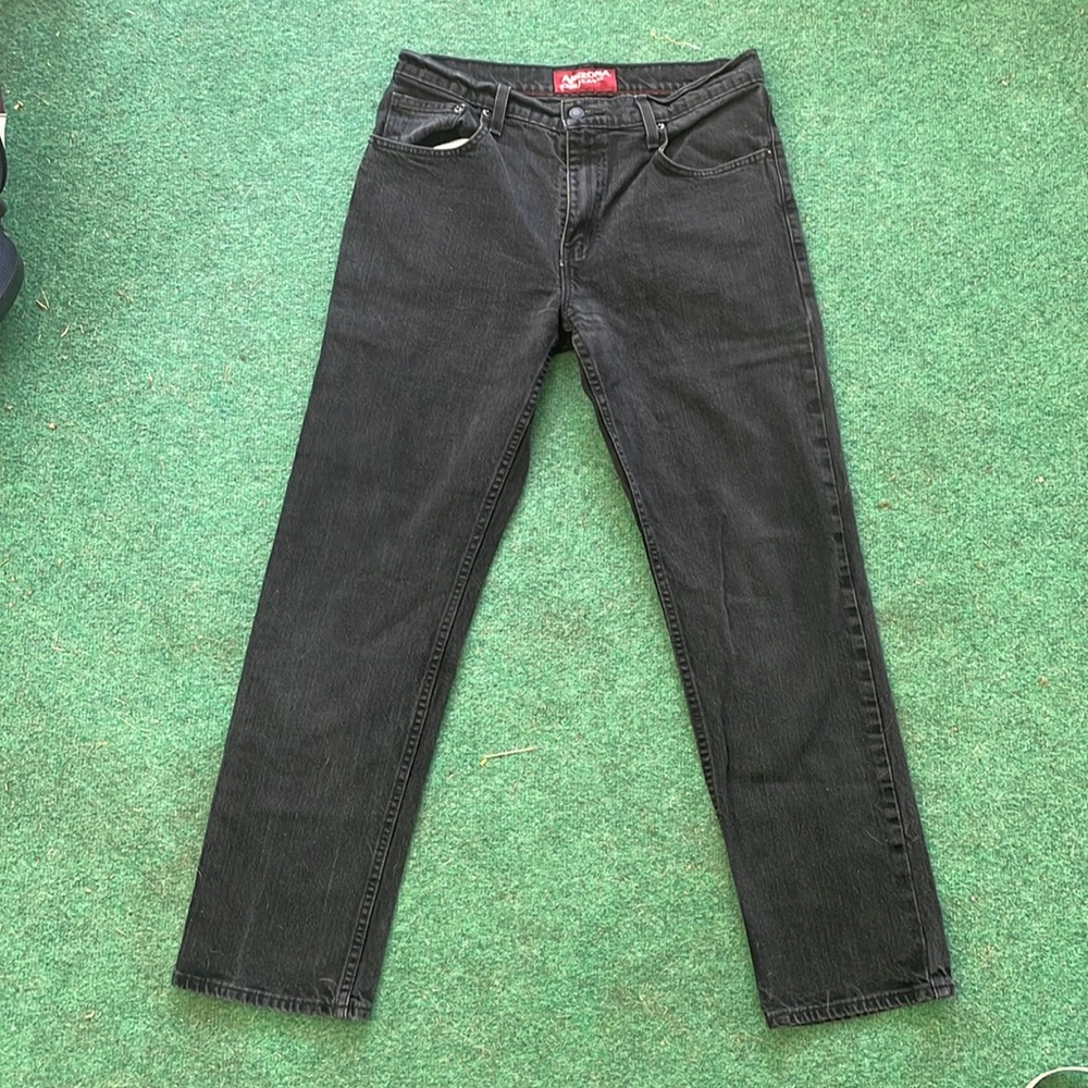 Arizona Men's Relaxed Straight Jeans : Size 33x32 (accurate)